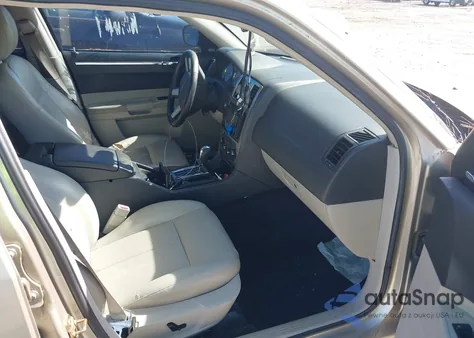 2006 Chrysler 300 Touring from USA, damaged, VIN 2C3KA53G16H143267